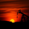 Factors Driving Growth in the Oil and Gas Industry in Orange County, CA